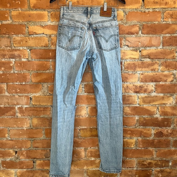 Levi’s + 501 Jeans + Size 24 - Picture 2 of 3